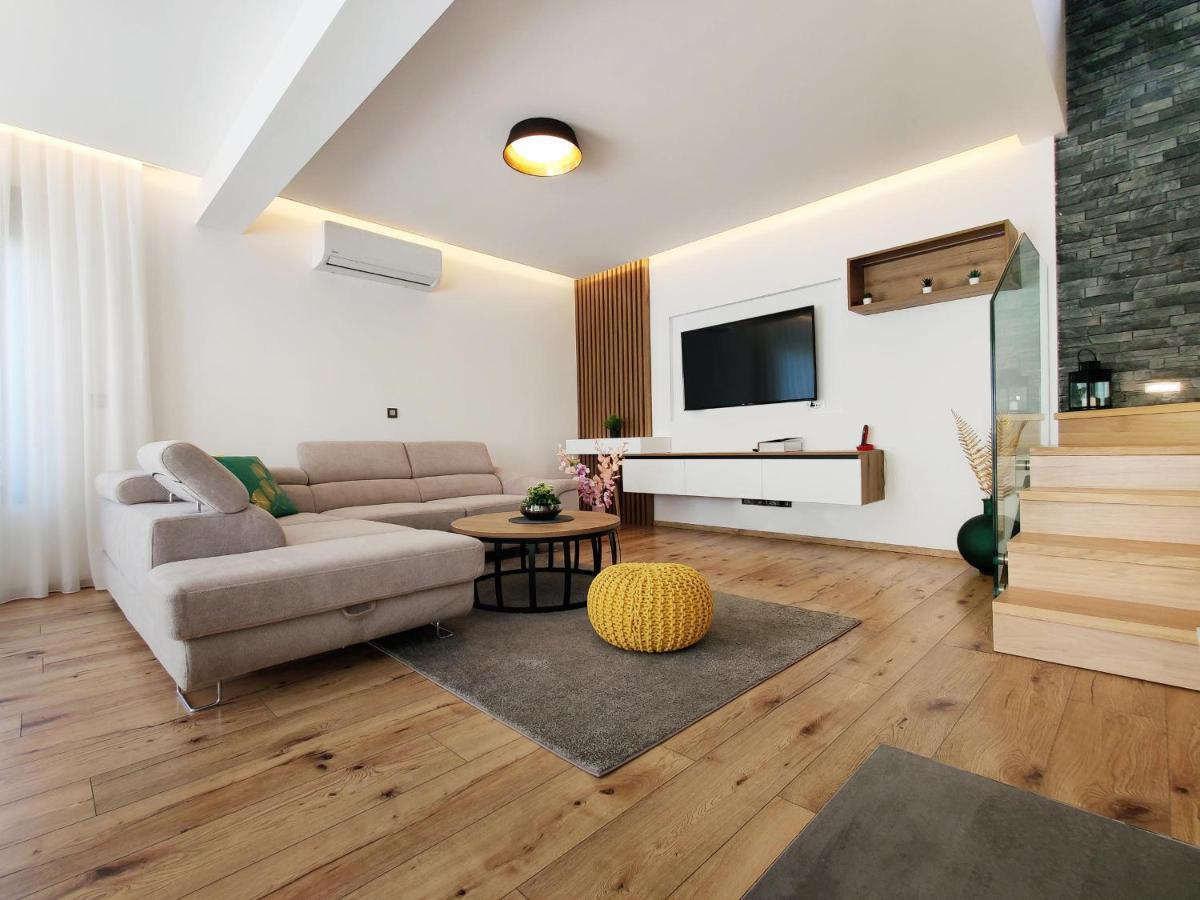 Sinac Villa Biser Gacke מראה חיצוני תמונה