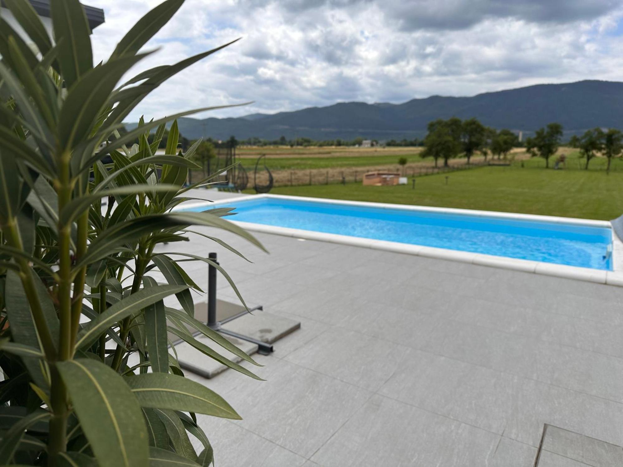 Sinac Villa Biser Gacke מראה חיצוני תמונה